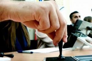 AEP: 18.976.146 de cetăţeni cu drept de vot înregistraţi în Registrul electoral