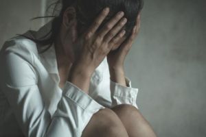 Sfaturile psihologului: Cum să ne ferim de anxietate, atacuri de panică sau depresie pe timp de carantină?
