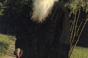 Cum scoatem din minte toată grija cea lumească, în timpul rugăciunii?