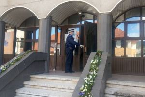 De ce a fost amendat cu o mie de lei un cetăţean care se grăbea să îşi achite taxele la stat