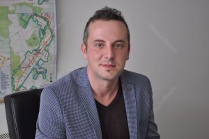 ADI(O) Deşeuri! Tânărul teolog ”de încredere”, specializat la Camera de Comerţ, nu mai e director