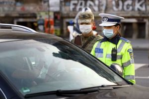 DOSARE PENALE pentru un bărbat şi o femeie din Alba, depistaţi de poliţişti cu adeverinţe FALSE de serviciu
