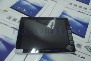 Tablete cu abonamente la internet pentru elevii săraci din municipiul Botoşani