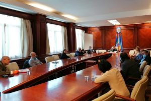 Prima intalnire intre patronatele de turism si autoritati locale. Turistii care vor ajunge pe litoral, in aceasta vara ar putea fi testati!