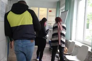 Alo, Primaria? O ploieşteancă, îngrozită de ce a văzut la policlinica de lângă Spitalul CFR
