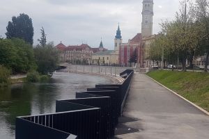 Lucrările la malul stâng al Crişului Repede în zona centrală, realizate în proporţie de 70% 