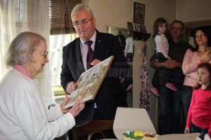 Cel mai vârstnic sucevean, felicitat de primarul Ion Lungu, la împlinirea a 103 ani