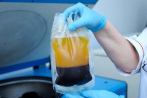 Platformă pentru înscrierea celor care s-au vindecat de COVID şi vor să doneze plasmă