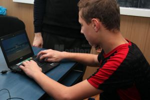 Propunere: Sumele necheltuite pentru „Lapte şi corn”, direcţionate pentru tabletele elevilor