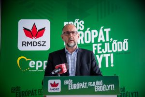 UDMR şi aceeaşi placă: autonomia, un instrument pentru păstrarea identităţii culturale şi lingvistice a comunităţii maghiare din România