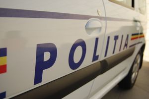I-a furat masina mamei si a pornit intr-o cursa nebuna cu politistii braileni pe urme