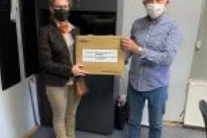 Clinica de Anestezie şi Terapie Intensivă (ATI) din cadrul Spitalului Clinic Judeţean de Urgenţă Craiova a intrat în posesia unui videolaringoscop, printr-o donaţie venită din partea Asociaţiei „Mereu aproape de voi”  Craiova şi a unui grup reprezentativ de judecători aflaţi la pensie
