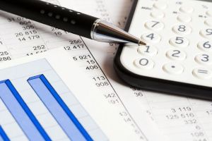 Ministrul Finanţelor anunţă că şomajul tehnic se va prelungi pentru anumite categorii