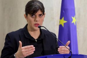 Ciocnire dură între Curtea Constituţională şi preşedintele României pe tema unei ...