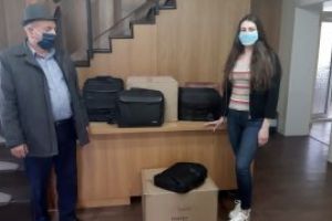 SLI Maramureş împrumută laptopurile Centrului său de formare pentru învăţarea online