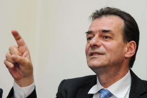 LUDOVIC ORBAN VINE LA DACIA