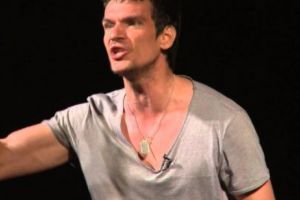 RĂZBOIUL VEDETELOR. Tudor Chirilă ATACAT dur după ieşirea sa NERVOASĂ