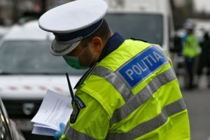 Prinşi cu minciuna: Un bihorean şi-a făcut adeverinţă de angajat falsă, iar un alt bărbat s-a dat şofer la Borş ca să poată ieşi din ţară