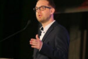 Dominic Fritz îşi asumă lupta contra mafiei imobiliare: „Transparenţa este arma noastră!”