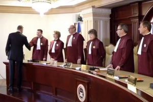 „Cum pot niste judecatori ai CCR, beneficiari de pensii speciale, sa judece cu buna-credinta desfiintarea pensiilor speciale?”. Reactie dura a PNL