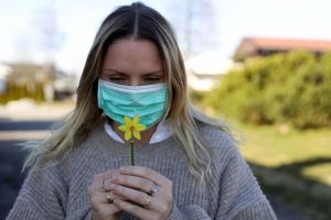 Noul coronavirus nu moare vara. Arafat: E posibil să se piardă din puterea transmiterii, dar încă nu ştim