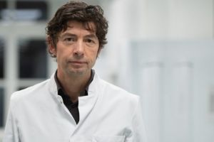 O treime din populaţie ar putea avea imunitate împotriva COVID-19, obţinută cu mult înainte de aparaţia epidemiei. Studiu realizat de un cunoscut virusolog german