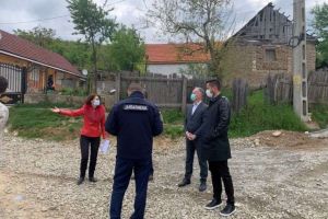 Focarul de COVID-19 de la Săliştea Deal: Încă 8 persoane infectate cu COVID-19. Contacţii celor pozitivi, izolaţi la domiciliu
