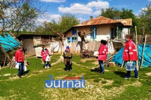 Zeci de misiuni umanitare şi mii de kilometri parcurşi de voluntarii Filialei de Cruce Roşie Vrancea în două luni de luptă împotriva noului coronavirus!