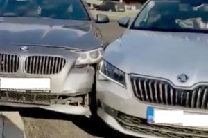 Șicanare în trafic, din gelozie