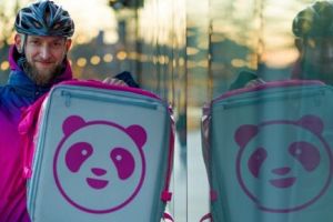 Foodpanda, platforma de comenzi şi livrări de mâncare, s-a lansat la Alba Iulia. Ce restaurante sunt în listă