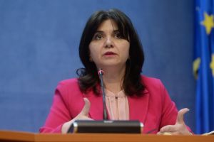 Cum va fi încheiată situaţia şcolară a elevilor care nu pot face lecţii online. Precizările Ministrului Educaţiei