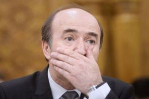 Campanie initiata pentru DEMITEREA lui Tudorel Toader din functia de Rector al Universitatii Alexandru Ioan Cuza din IASI