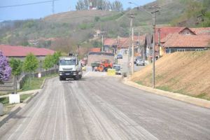 Blaj: 11-12 mai, circulaţie restricţionată pe strada M. Kogălniceanu; rută ocolitoare pe la Mănărade pentru DN14B