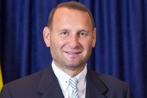 Dosar penal pentru Viorel Cataramă – S-a îmbrăţişat intenţionat cu un bolnav de coronavirus