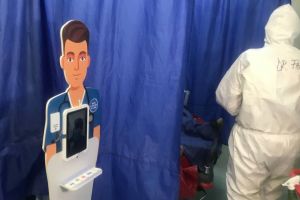 Cinci colegi noi, virtuali, lucrează la Urgenţele Spitalului Judeţean Timişoara pentru a proteja cadrele medicale de infecţia cu COVID-19