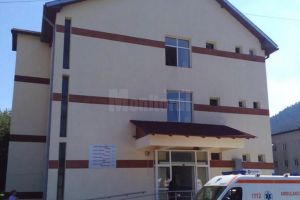 Un doctor şi trei asistente de la Câmpulung, vizaţi de ancheta procurorilor cu privire la ...
