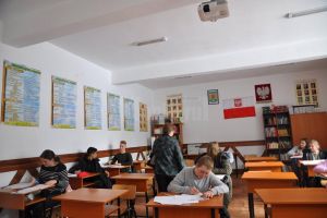 Peste 13.000 de elevi din judeţ, în faţa celor mai importante examene din anii de şcoală