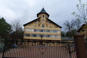 Căminul de bătrâni de la Mănăstirea Bogdăneşti şi-a refăcut stocul de alimente din donaţii
