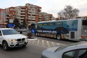 Deva: Începe distribuţia tichetelor de călătorie
