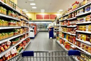 Achiziţiile românilor au explodat în pandemie: câţi bani s-au cheltuit faţă de 2019