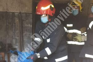 VLĂDENI: Incendiu la o locuinţă produs din neglijenţa unui fumător