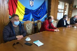 Măsuri în instituţiile publice din Botoşani, după ieşirea din starea de urgenţă. Secretarul de stat, Gheorghe Sorescu: Nu este cazul să ne relaxăm