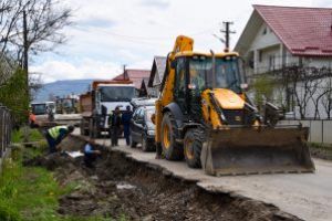 Primul strat de asfalt pe DJ 186 pe Valea Izei se va turna în toamnă