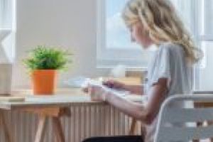 Peste 1.000 de elevi din Timişoara vor primi tablete de la Primărie