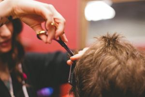 Reguli de organizare şi desfăşurare a activităţilor de îngrijire personală în spaţiile special destinate, după 15 mai