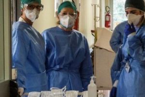 Peste 40 de mureşeni, internaţi cu suspiciune de COVID-19!