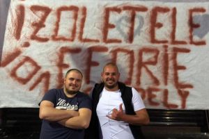 Nebunii de la malul marii!“: Izoletele“ Catalin Ion si Alexandru Enea, party online la Eforie Sud. Like-uri si comentarii la greu!
