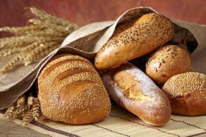 Pâinea se SCUMPEȘTE cu 25% de luna viitoare. România a continuat exporturile de cereale în perioada stării de urgenţă