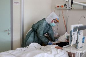”Coronavirusul atacă inima şi îi slăbeşte muşchi”. Noile descoperiri făcute de medici în lupta cu COVID-19