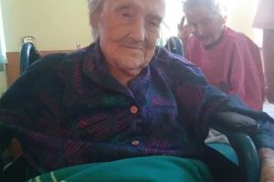 S-a stins Tanti Mitzi, cea mai vârstnică femeie din Gherla, în iunie ar fi împlinit 108 ani